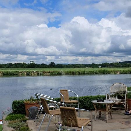 Inverloddon Bed And Breakfast, Wargrave Reading Exterior foto